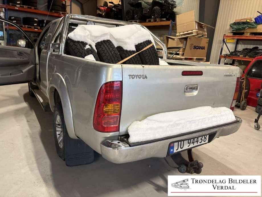 Toyota Hilux 2006-2011 , Motorkode: 2KDFTV, Girkassekode: 