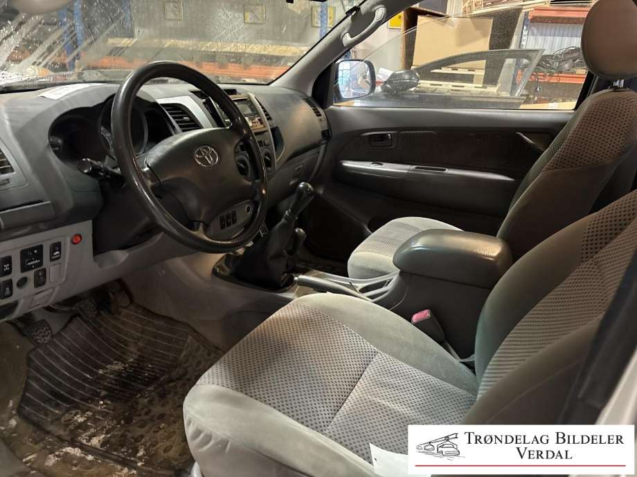 Toyota Hilux 2006-2011 , Motorkode: 2KDFTV, Girkassekode: 