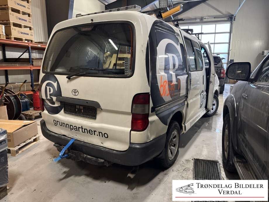 Toyota Hiace 2007-2012 (Fase 3) delebil , Motorkode: 2KD-FTV, Girkassekode: