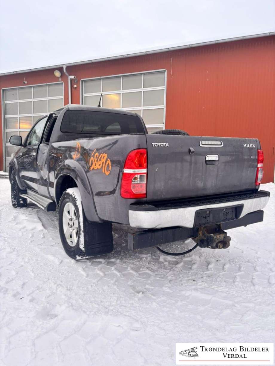 Toyota Hilux 2012-2016 , Motorkode: 2KD-FTV, Girkassekode: 