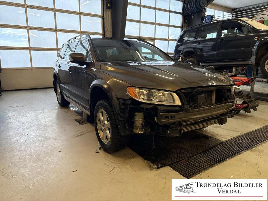 Volvo XC70 2014-2016 (Type II, Fase 2) delebil , Motorkode: D5244T17, Girkassekode: 