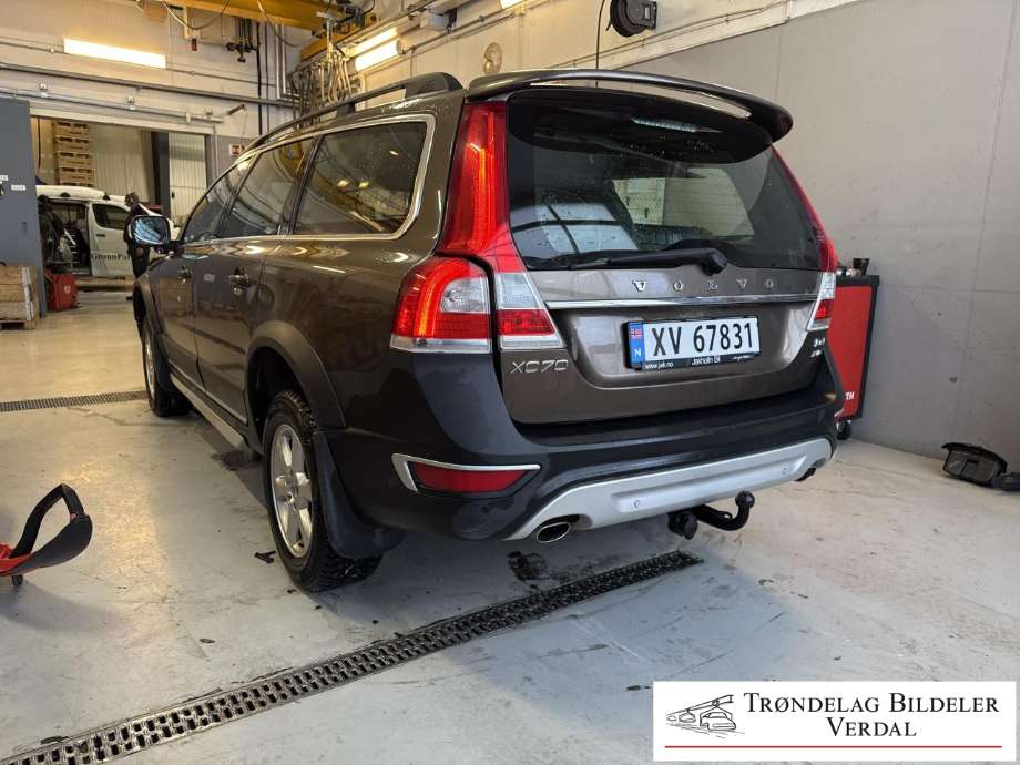 Volvo XC70 2014-2016 (Type II, Fase 2) delebil , Motorkode: D5244T17, Girkassekode: 