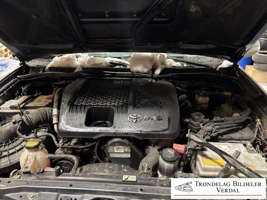 Toyota Hilux 2012-2016 , Motorkode: 5715927, Girkassekode: 