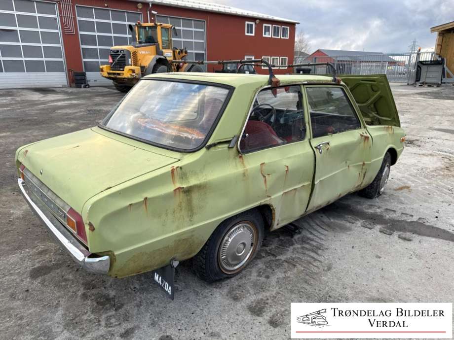 Mazda 1300 1970-1977 delebil , Motorkode: , Girkassekode: 