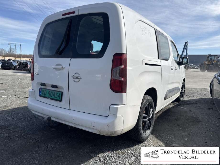 Opel Combo E 2019-->> , Motorkode: YH01, Girkassekode: 