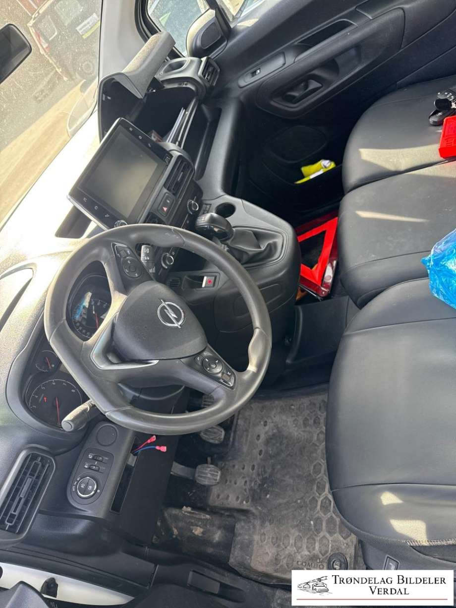 Opel Combo E 2019-->> , Motorkode: YH01, Girkassekode: 