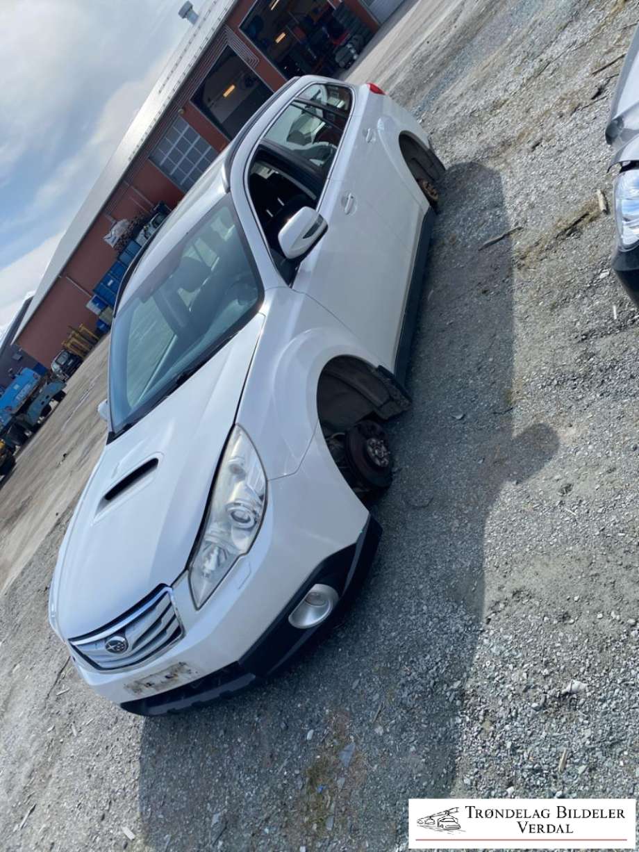 Subaru Legacy 2009-2015 delebil , Motorkode: EE20, Girkassekode: 