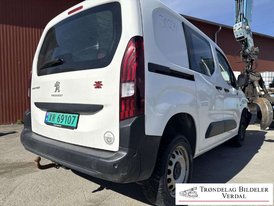 Peugeot Partner 2019-->> (Type III) , Motorkode: YH01, Girkassekode: 