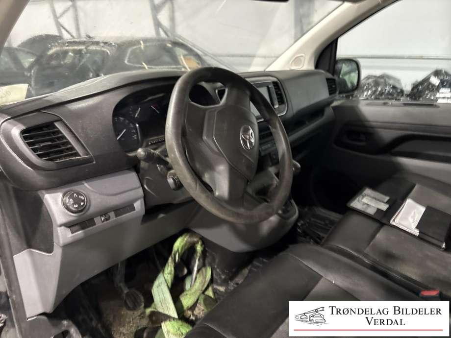 Toyota Proace 2016-->> (Type II) delebil , Motorkode: AH01, Girkassekode: 