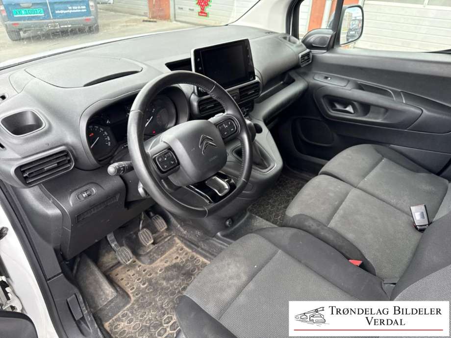 Citroën Berlingo 2019-->> (Type III) , Motorkode: YH01, Girkassekode: 
