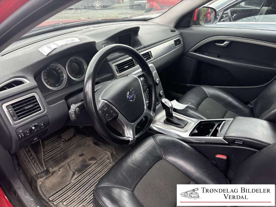 Volvo V70 2000-2004 (Type II, Fase 1) delebil , Motorkode: D5204T7, Girkassekode:
