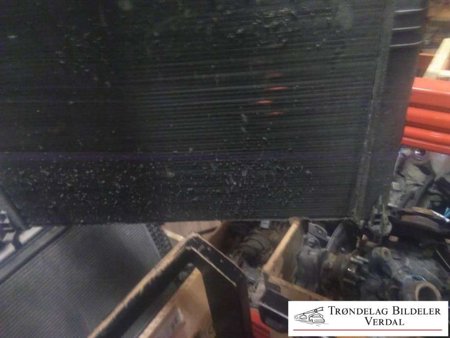 Radiator (manuell gir) til Opel Vivaro A 2001-2006  (|502401)