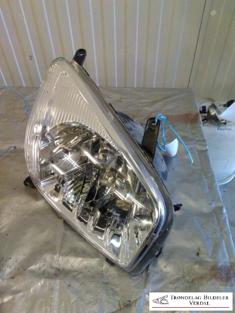 Frontlykt høyre halogen til Toyota RAV4, 2000-2006 (Type II)