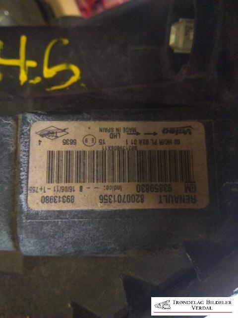 Frontlykt høyre halogen til Opel Vivaro A 2006-2014  (93859830|8200701356|89313980)