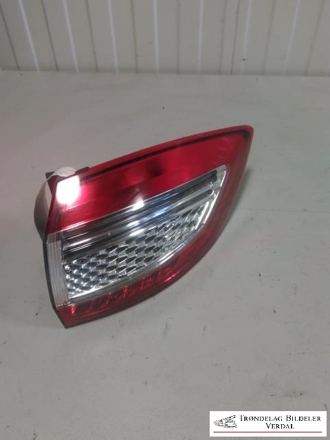 Baklykt høyre ytre til Ford Mondeo, 2011-2014 (Type IV, Fase 2)  