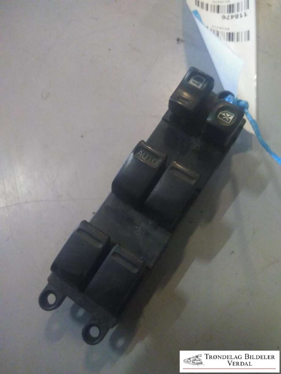 Bryter ruteheis førerdørspanel til Nissan X-Trail, 2002-2007 (T30) (T30) 