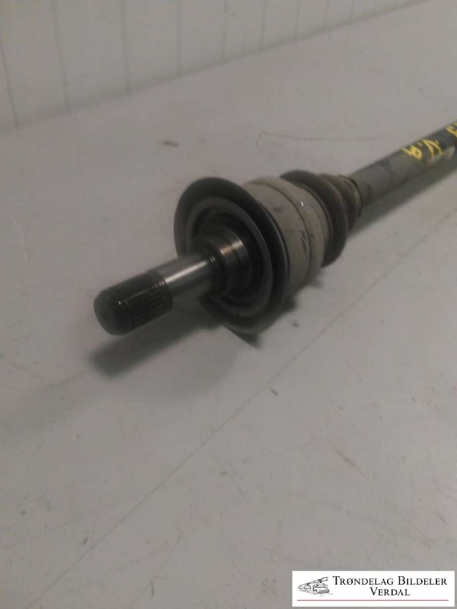 Drivaksel venstre bak, diesel/automat til BMW 5-Serie 2010-2017 (F10/F11) (F10/F11) (7 581 027 AI 03|)