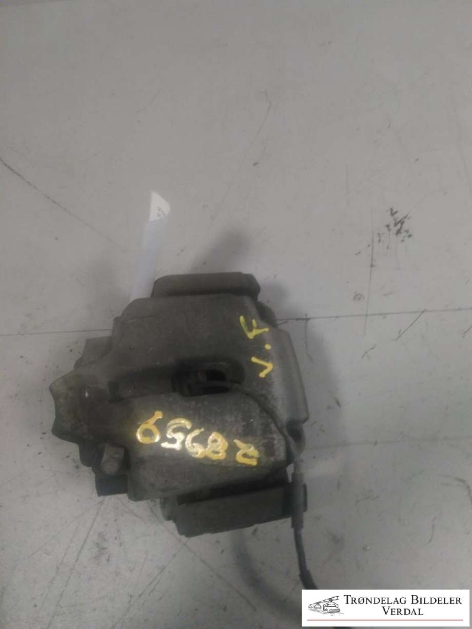 Bremsecaliper venstre foran til BMW 5-Serie, 2010-2017 (F10/F11) (F10/F11)
