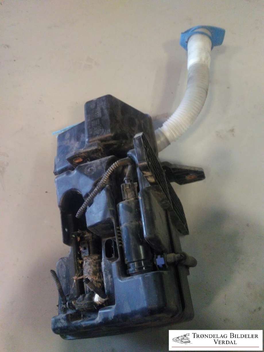 Spylertank foran til VW Tiguan 2007-2011 (Type I, Fase 1)  (|P/N:)