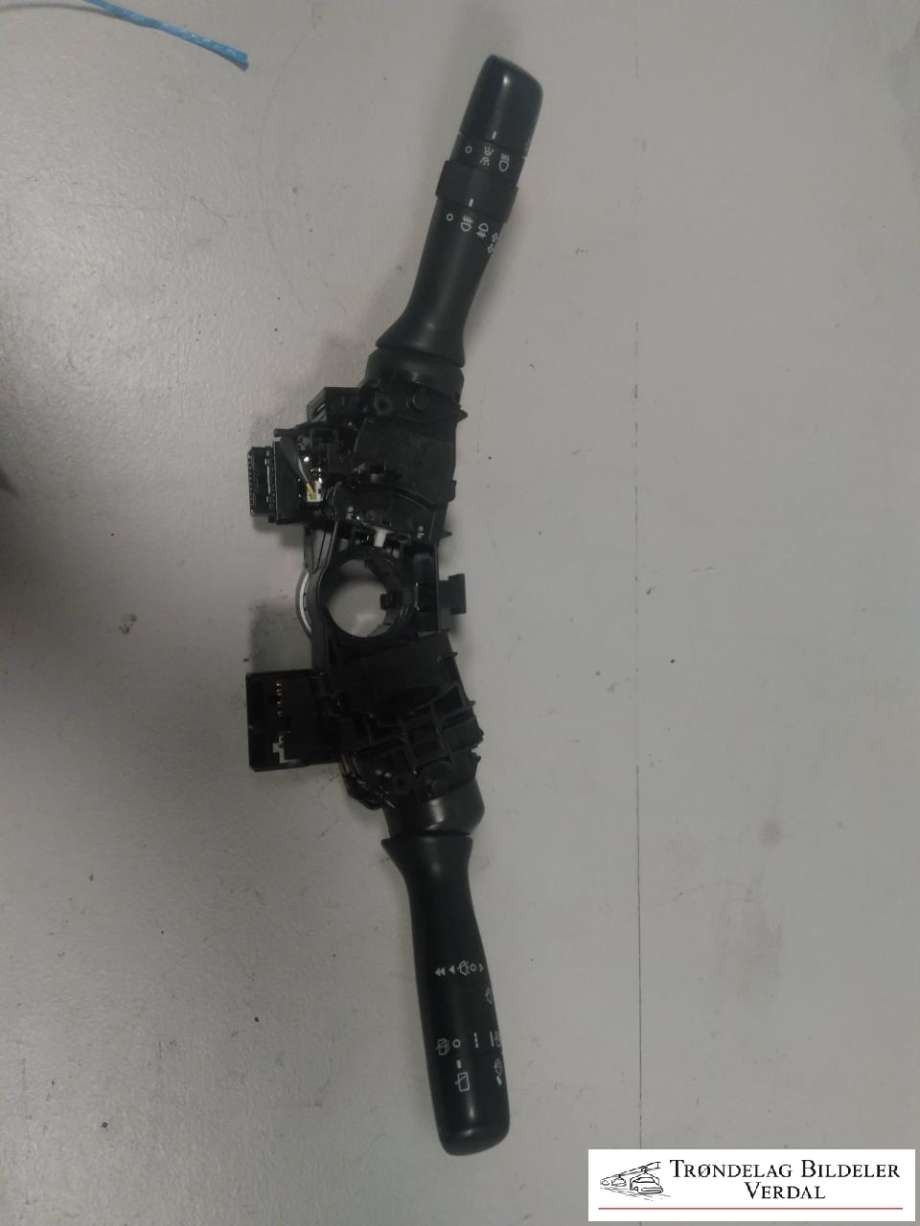 Bryter combi til Toyota Yaris, 2012-2014 (Type III, Fase 1)  (17F761)