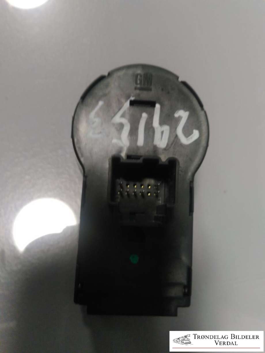 Bryter lys til Opel Astra J 2010-2015 (|P/N:)