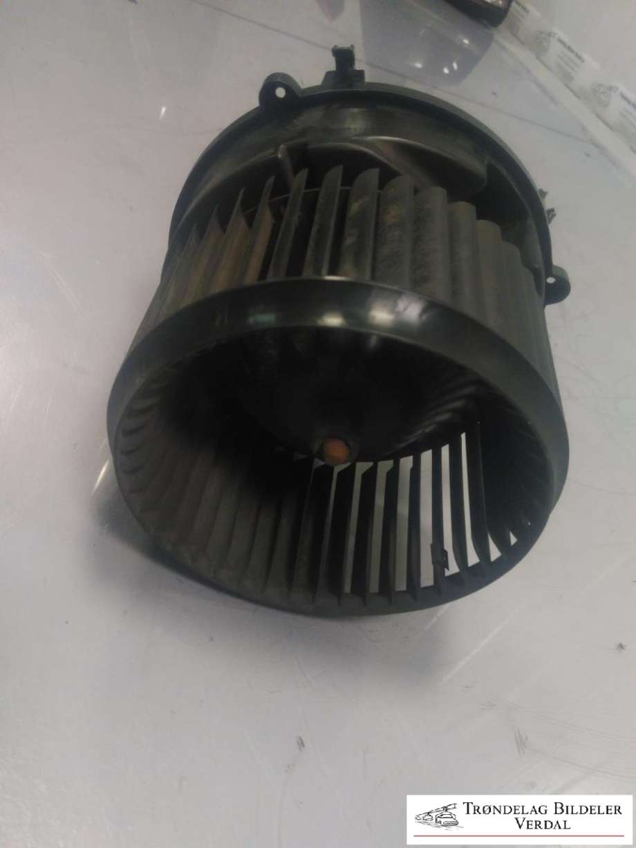 Varmeapparat motor til BMW 2-Serie, Active/Gran Tourer 2014-->> (F45/F46) (F45/F46) (20150715|64119297752|)