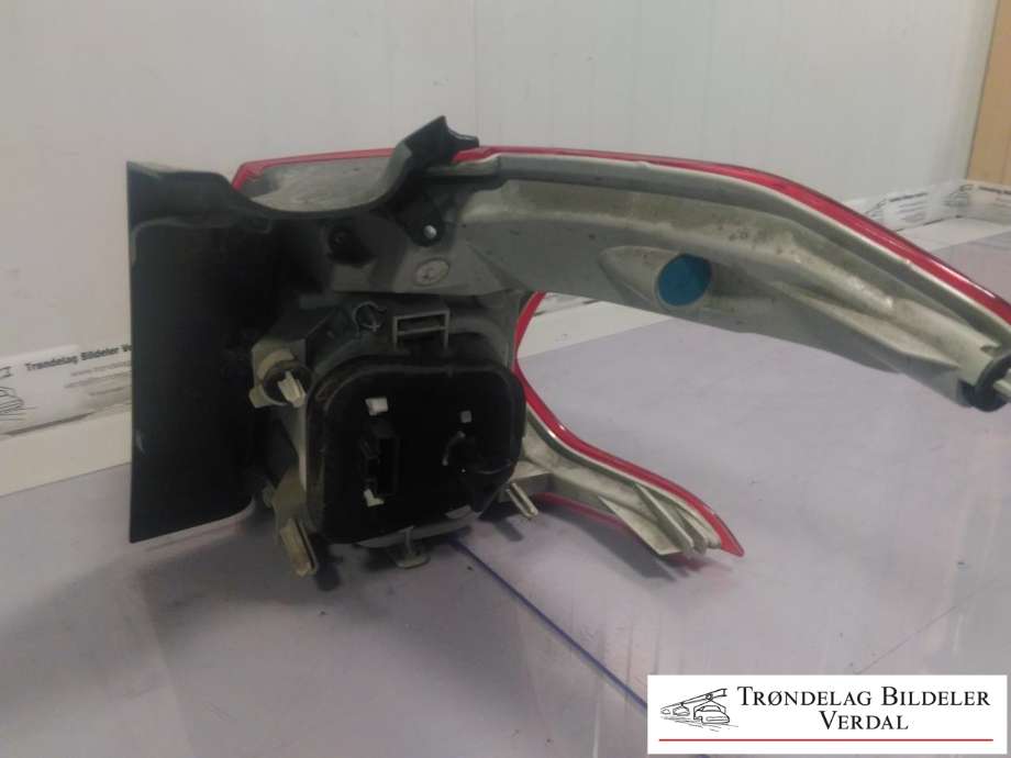 Baklykt venstre ytre til Peugeot 2008 2013-2019 (Type I)  (9678074280|)