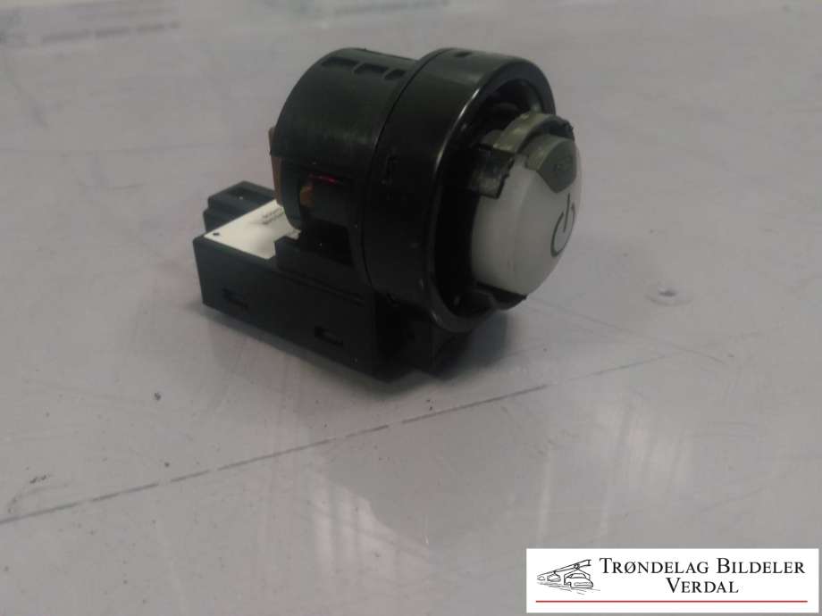 Bryter start/stopp til Nissan E-NV200 2014-->>  (WK1034B514G05|)