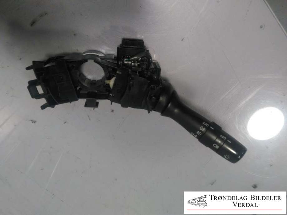 Bryter lys til Toyota RAV4, 2006-2009 (Type III, Fase 1)  (4210017F220)