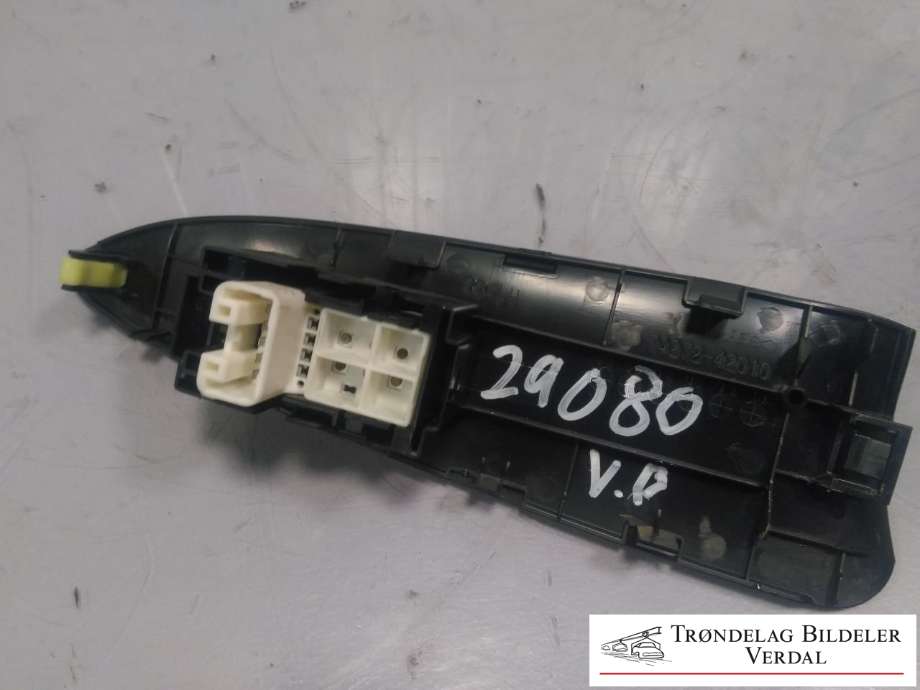 Bryter ruteheis til Toyota RAV4 2006-2009 (Type III, Fase 1)  (|P/N:)