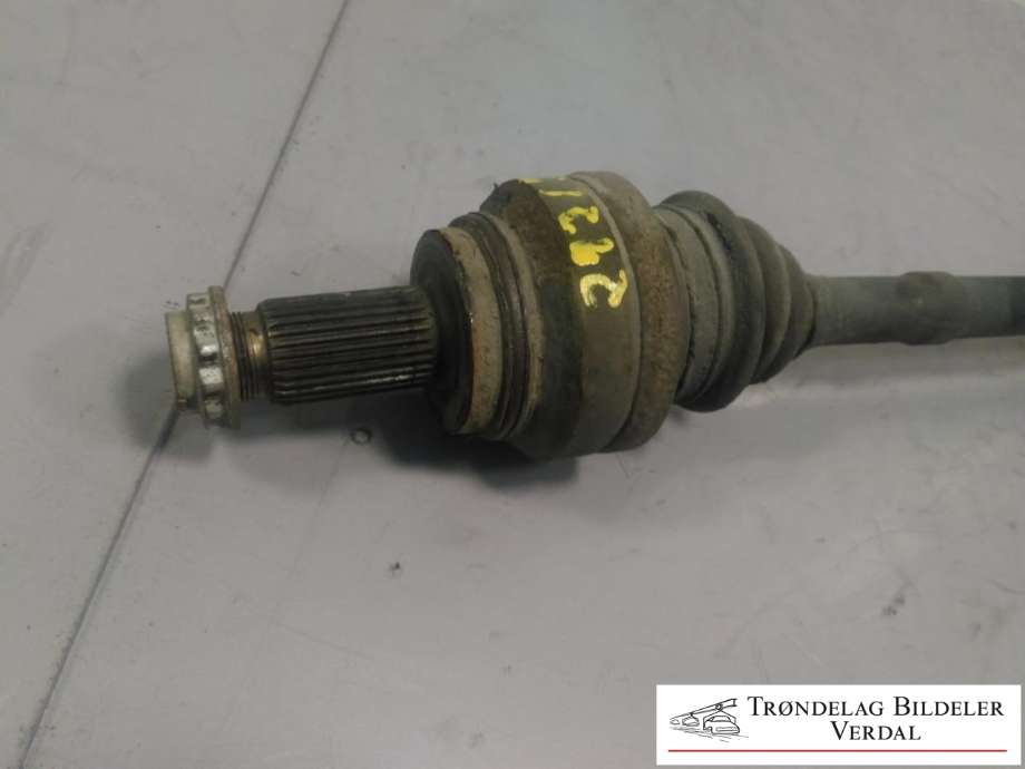 Drivaksel høyre bak, diesel/automat til BMW X3 2010-2017 (F25) (F25) (7514493AI01|)