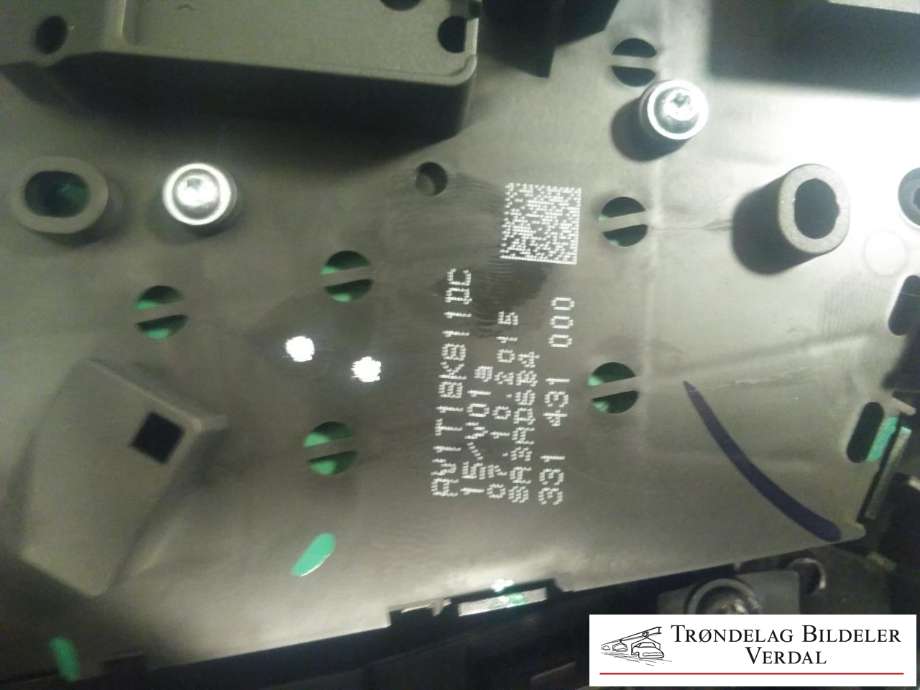 Bilstereo betjeningspanel til Ford Transit Courier 2014-2018 (Type I, Fase 1)  (8A3AD6B4|220460010010|331431000)