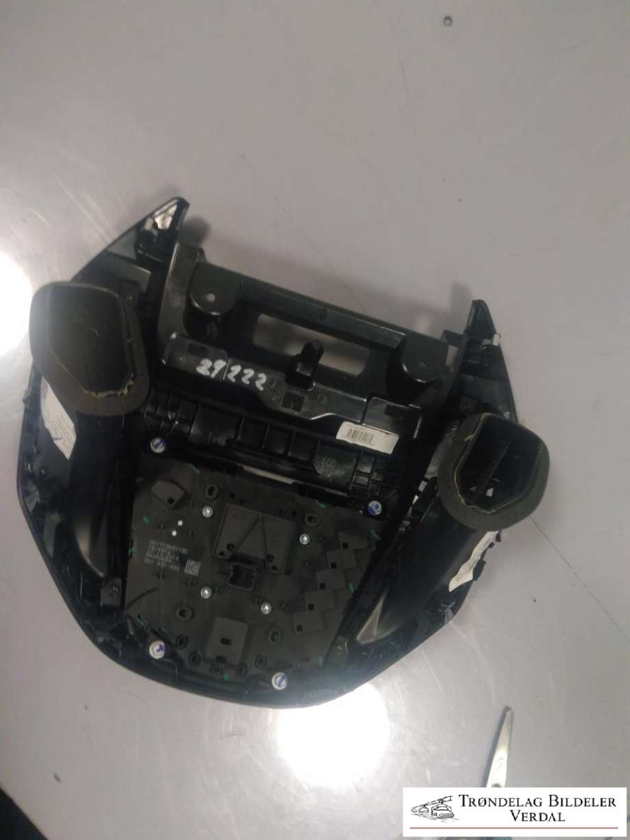 Bilstereo betjeningspanel til Ford Transit Courier 2014-2018 (Type I, Fase 1)  (8A3AD6B4|220460010010|331431000)