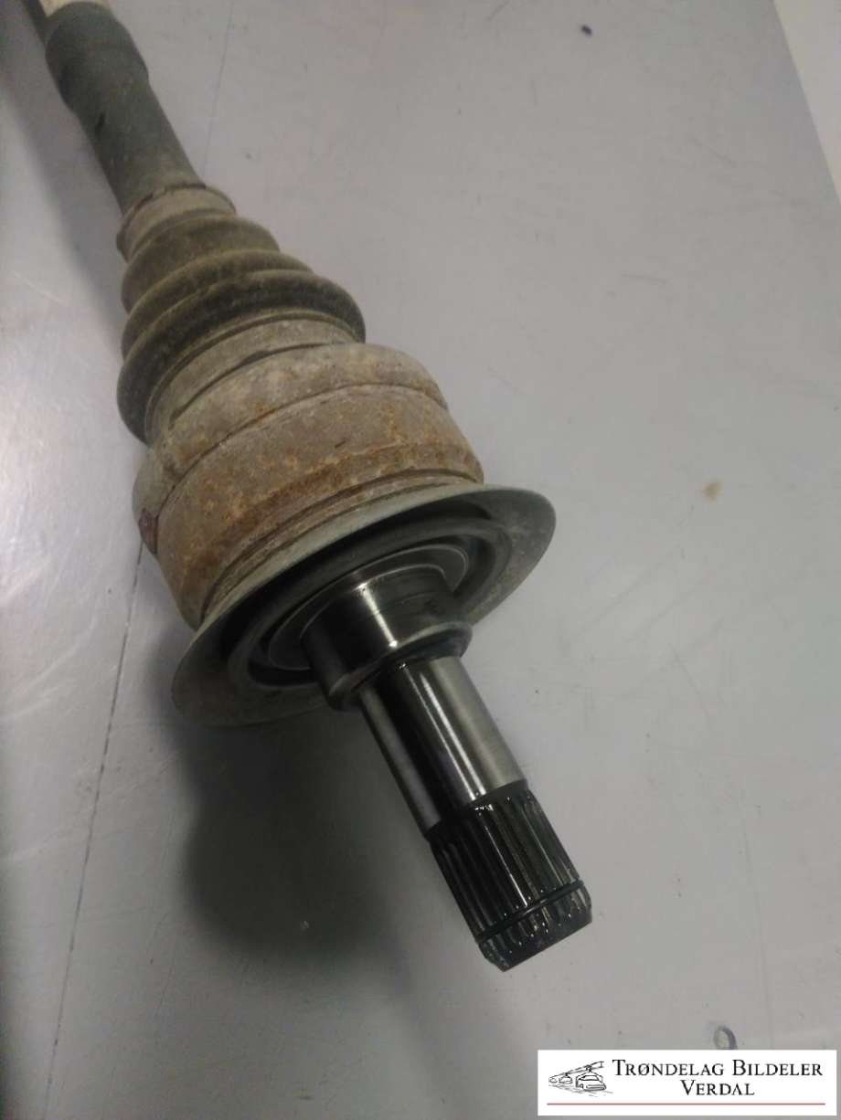 Drivaksel venstre bak, diesel/automat til BMW X3 2010-2017 (F25) (F25) (7614492AI01|)