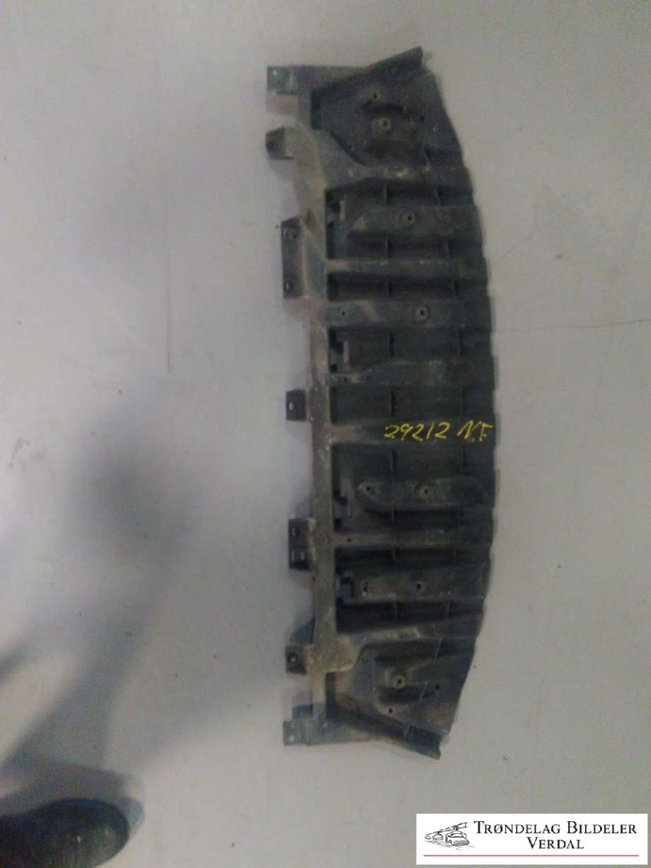 Frontplate nedre til Nissan Pulsar 2014-->> (|P/N:)