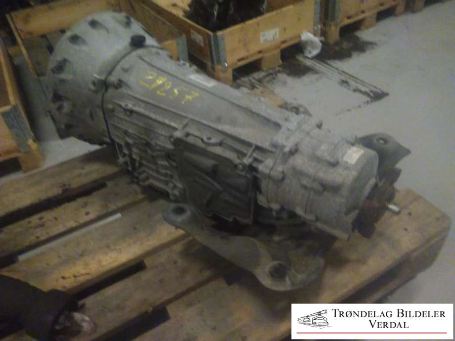 Girkasse automat til Mercedes Vito 2014-->> (W447) (W447) (A 447 270 74 00|A4472706800|A2532740000003)