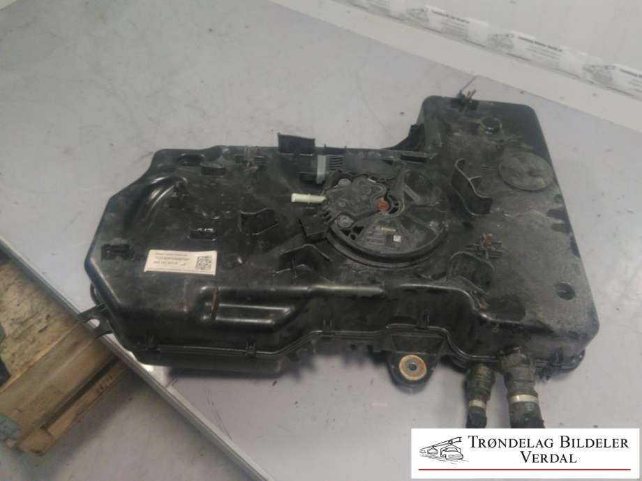 Additivtank diesel til VW Transporter / Caravelle, 2015-2019 (T6) (T6) (7E0131877G)