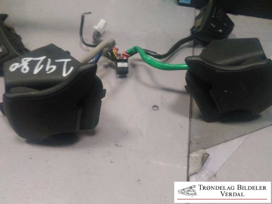 Bryter cruise control til Suzuki Vitara 2015-->> (Type IV) (|P/N:)