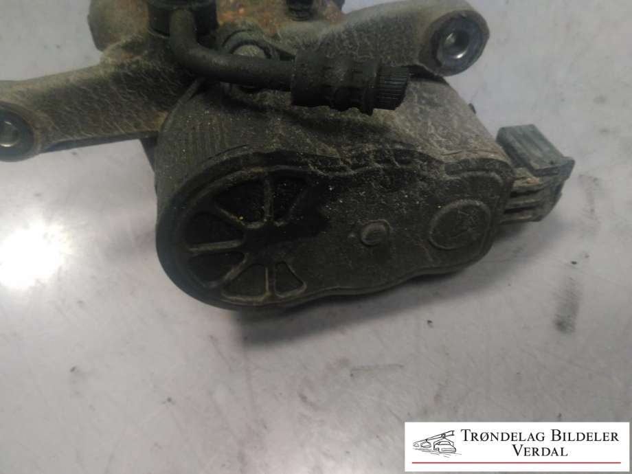 Bremsecaliper venstre bak, elektrisk til Peugeot 508 2018-->> (Type II)  (9819060880|)