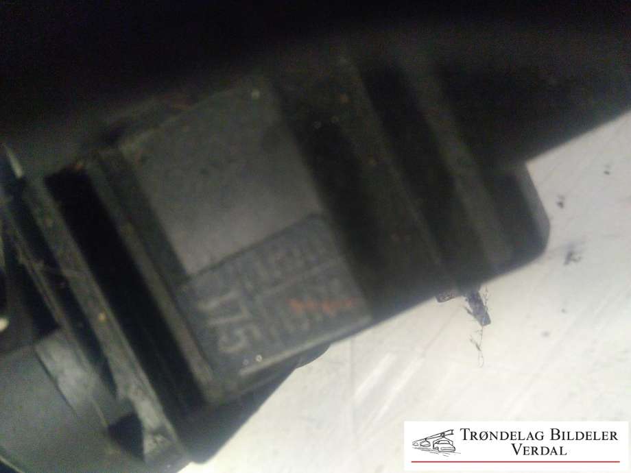 Bryter combi til Toyota Hilux 2006-2011  (0K06117F555|5216117F529|)