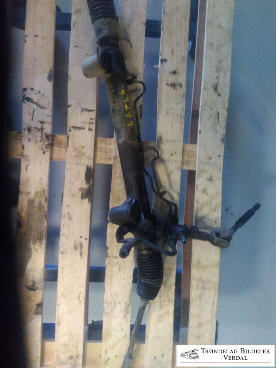 Tannstang til Toyota Hilux 2006-2011  (3A272|)
