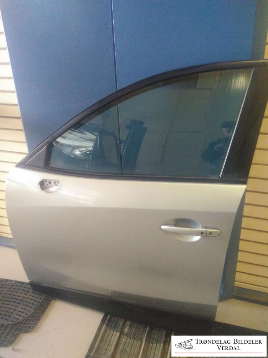 Dør venstre foran til Mazda CX-5, 2012-2017 (Type I)  (KDY35902XJ)