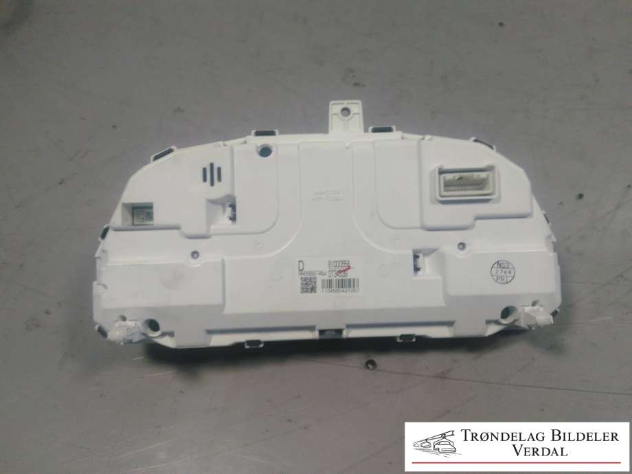 Instrumentpanel til Mitsubishi Outlander 2015-->> (Type III, Fase 2)  (8100C658|)