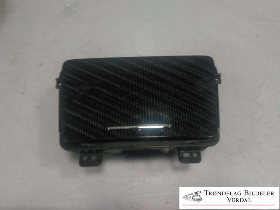 Innredning diverse til Mitsubishi Outlander, 2015-->> (Type III, Fase 2) (8041A089)