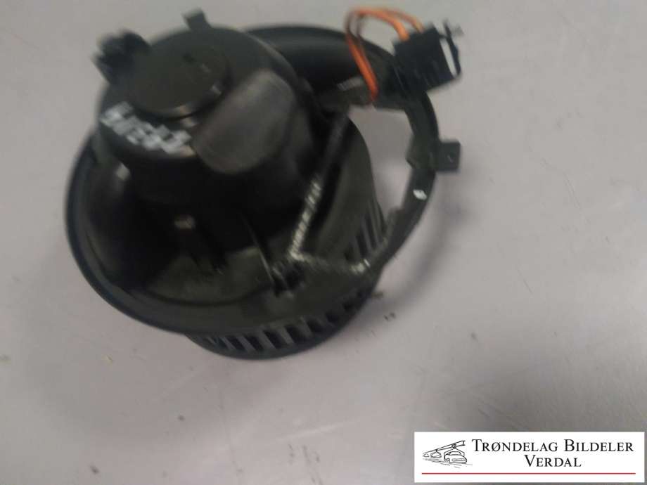 Varmeapparat motor til VW Caddy, 2015-2020 (Type III, Fase 3)  (1K1820015Q)