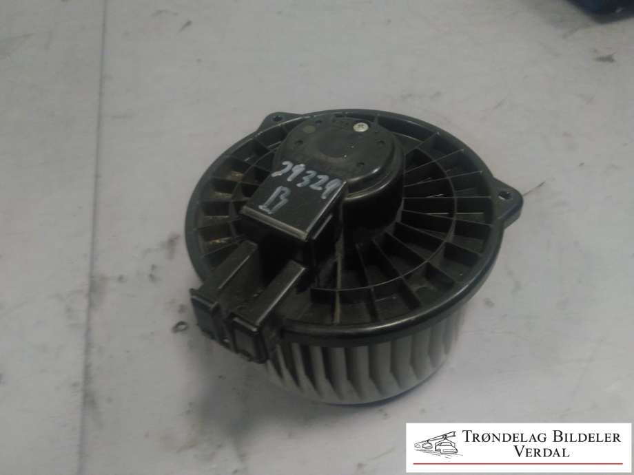 Varmeapparat motor bak til Toyota Land Cruiser 120, 2002-2009  (2727000182)