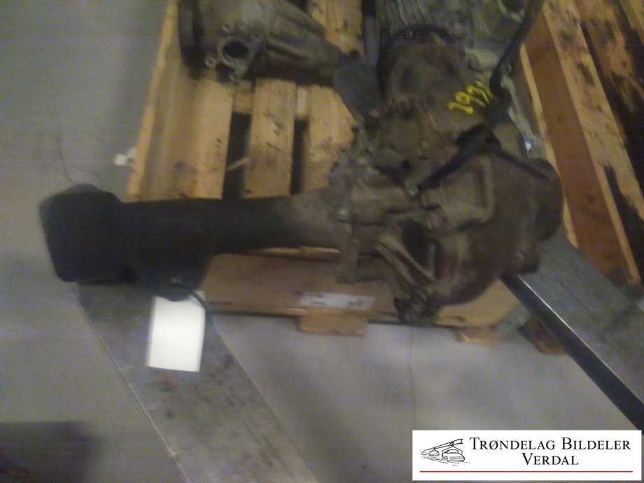 Kardang klokke foran til Toyota Land Cruiser 120, 2002-2009  