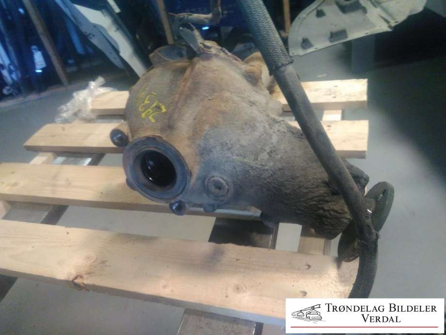 Kardang klokke foran til Toyota Land Cruiser 120 2002-2009 (|P/N:)