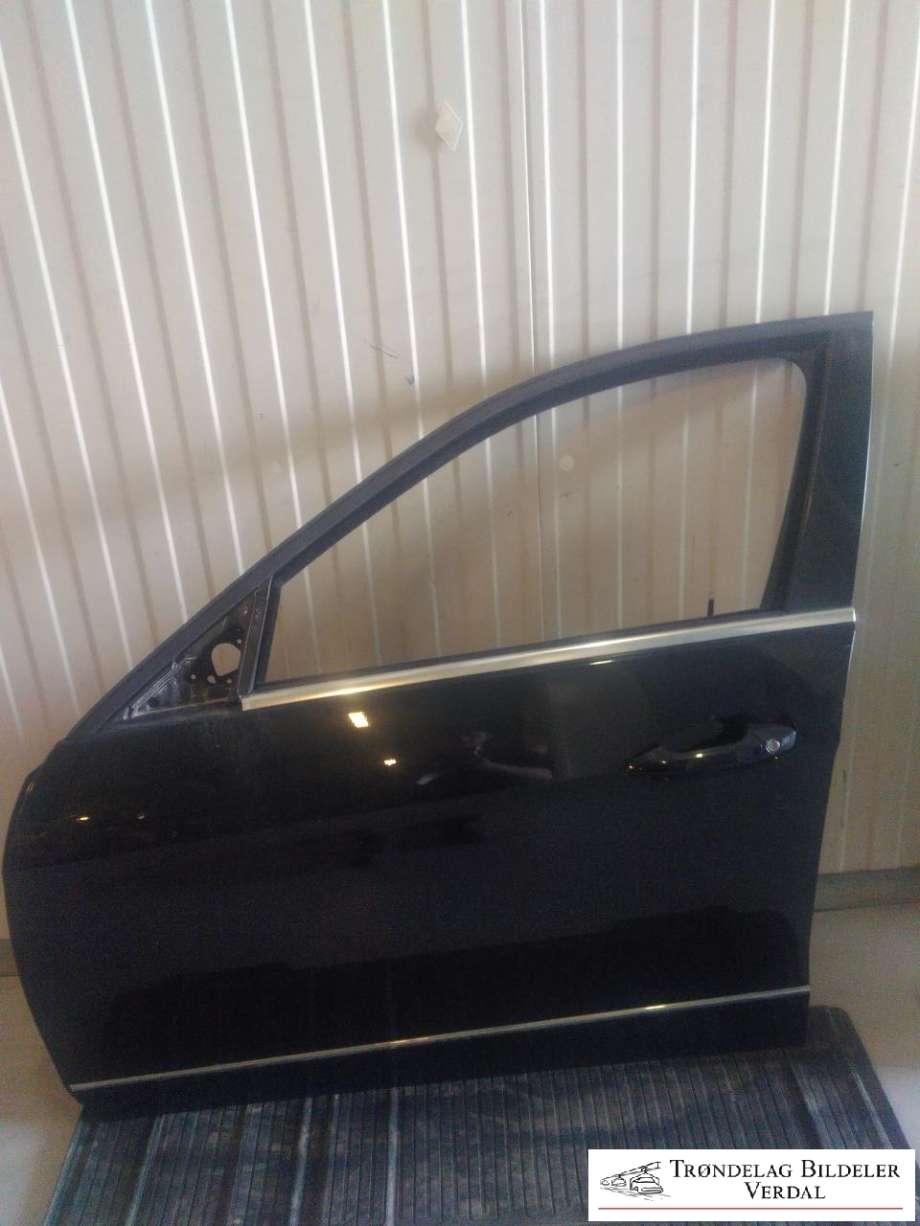 Dør venstre foran til Mercedes E-Klasse, 2009-2013 (Fase 1) (W212) (W212) 