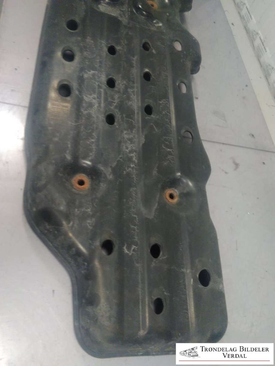 Dieseltank til Toyota Hilux 2006-2011 (|P/N:)